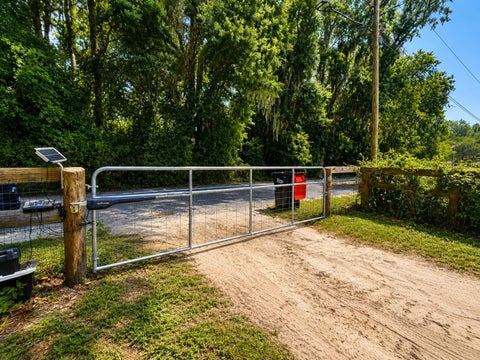 Tiny photo for 9390 NE 16th Terrace, Anthony, FL 32617 (MLS # OM727316)