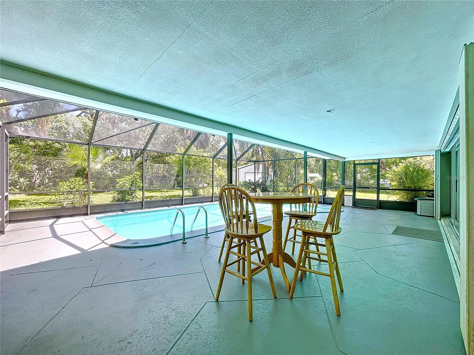 SPANISH TRAILS - Residential