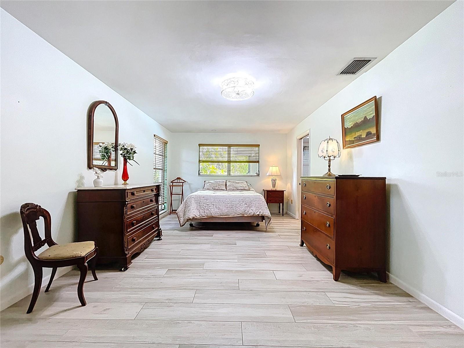 SPANISH TRAILS - Residential