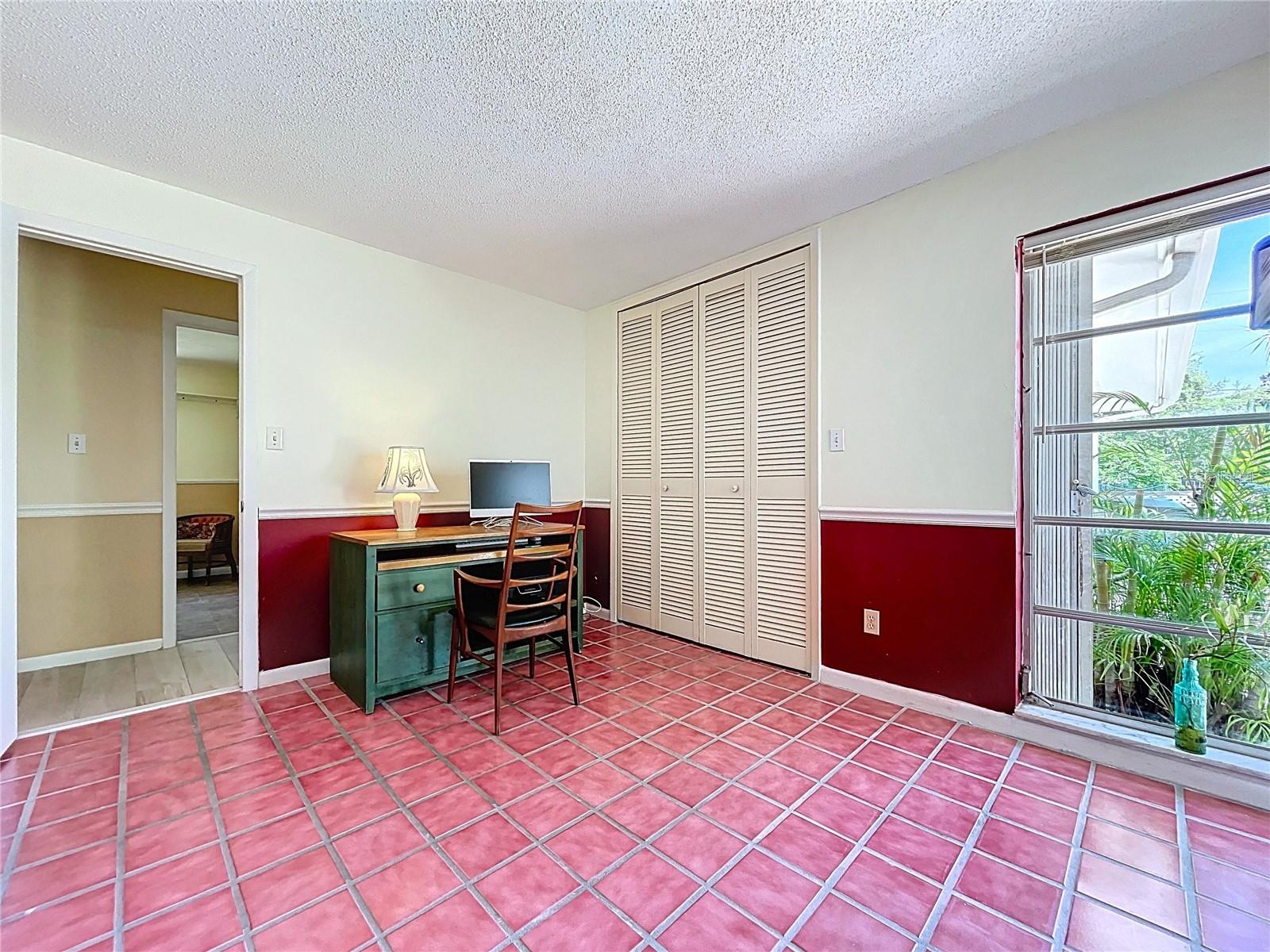 SPANISH TRAILS - Residential
