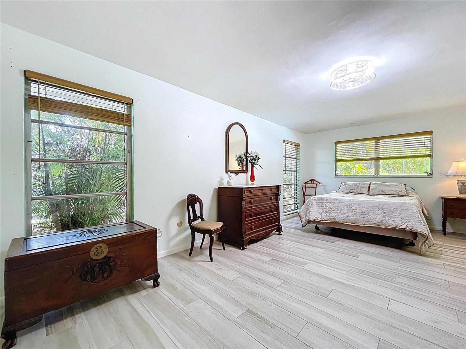 SPANISH TRAILS - Residential
