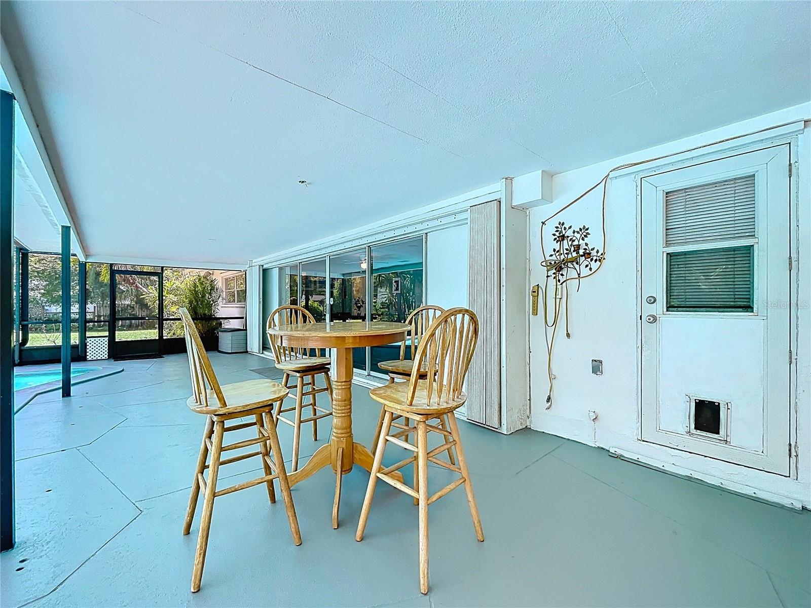 SPANISH TRAILS - Residential