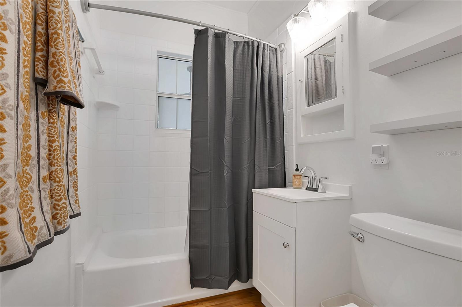 ROSE COURT - Residential