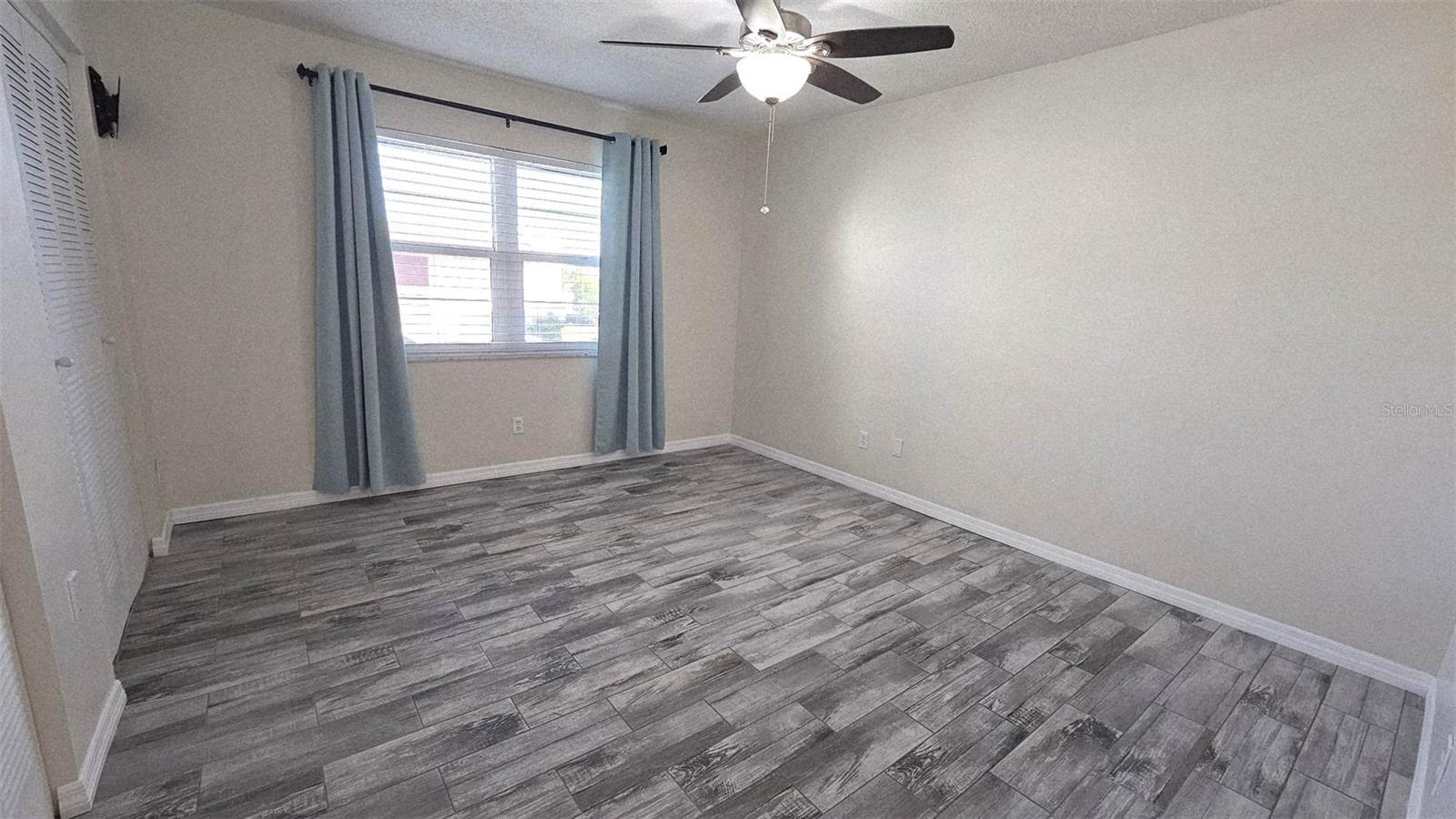 RIVERHOUSE - Residential Lease