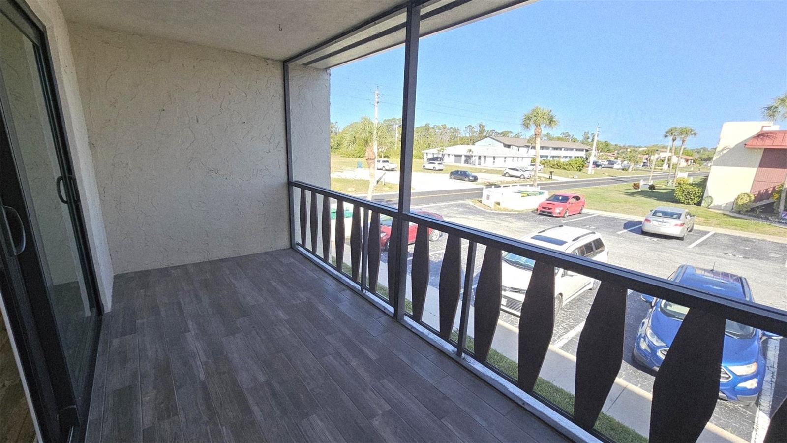 RIVERHOUSE - Residential Lease