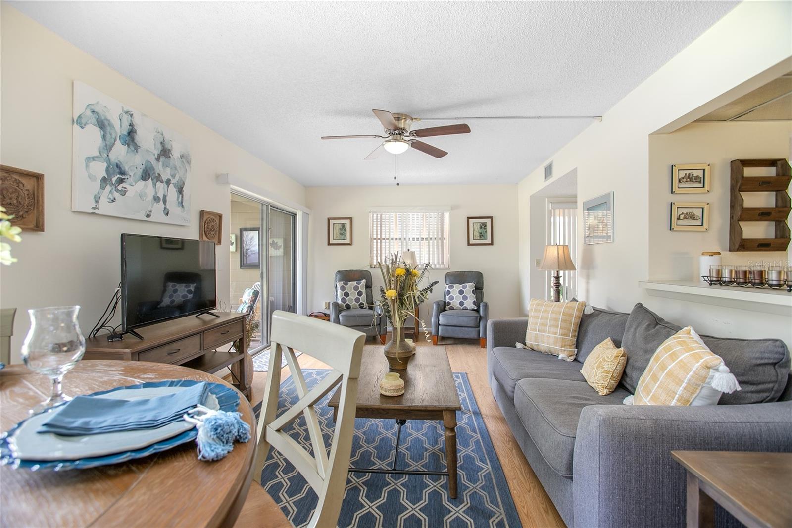 LAKESIDE CONDO APTS - Residential