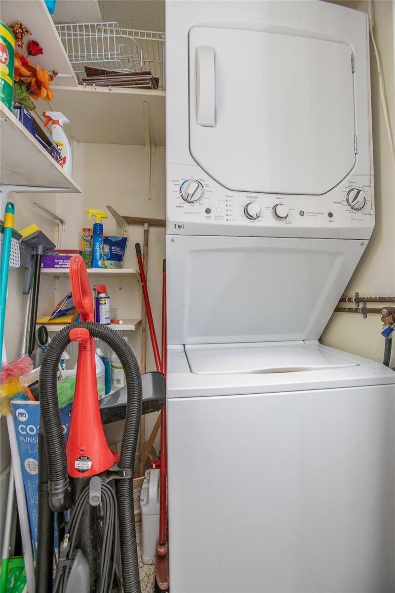 LAKESIDE CONDO APTS - Residential