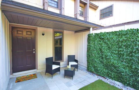 Photo of 315 SW 54th Drive, Gainesville, FL 32607 (MLS # TB8493323)