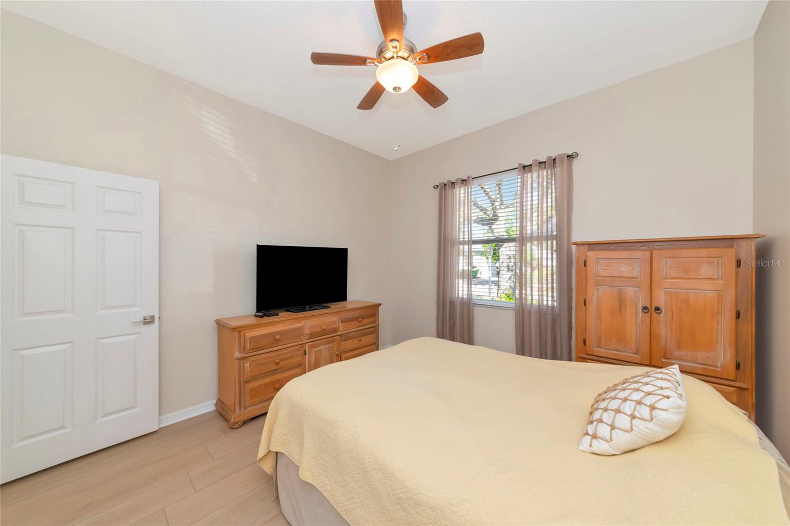 RIVERDALE REV - Residential