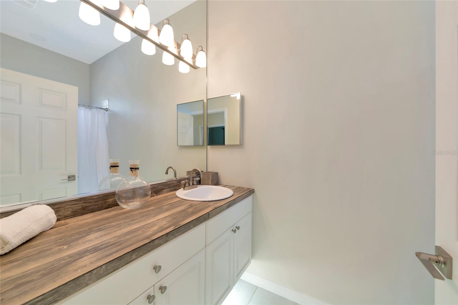 RIVERDALE REV - Residential