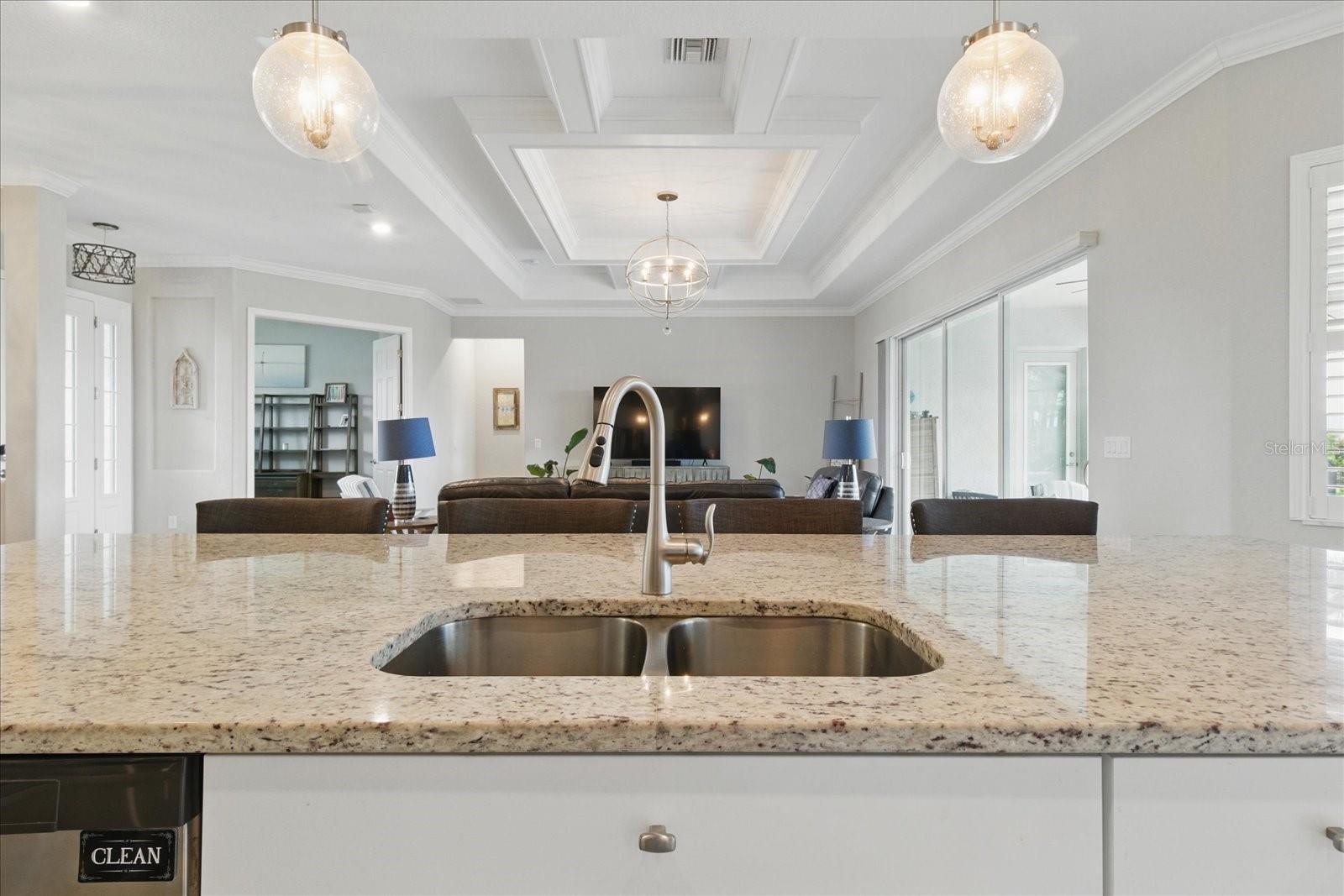 HARBOR WEST - Residential
