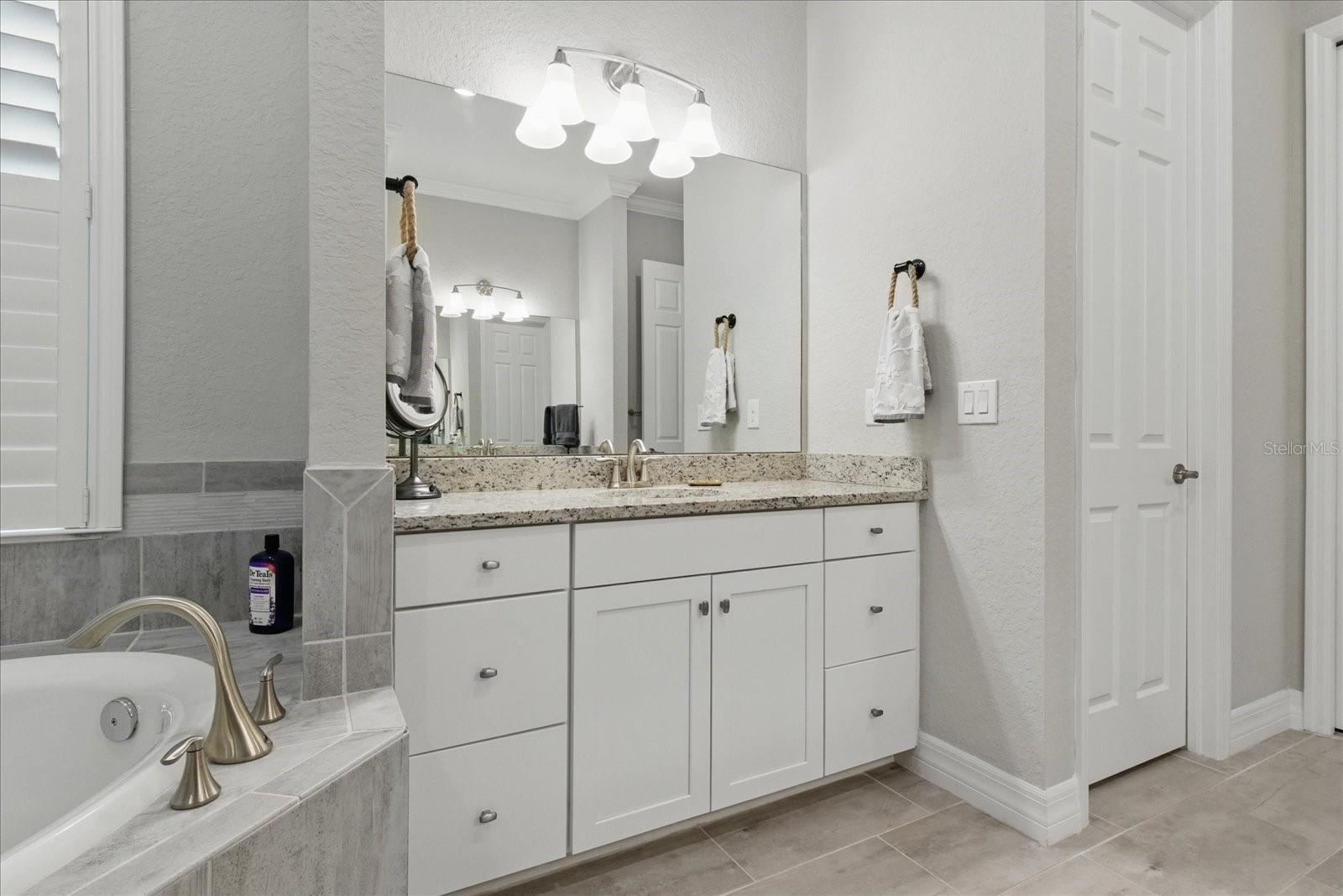 HARBOR WEST - Residential
