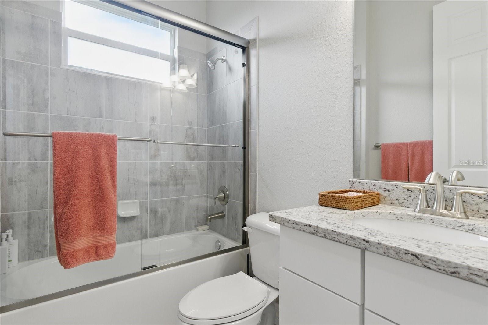 HARBOR WEST - Residential