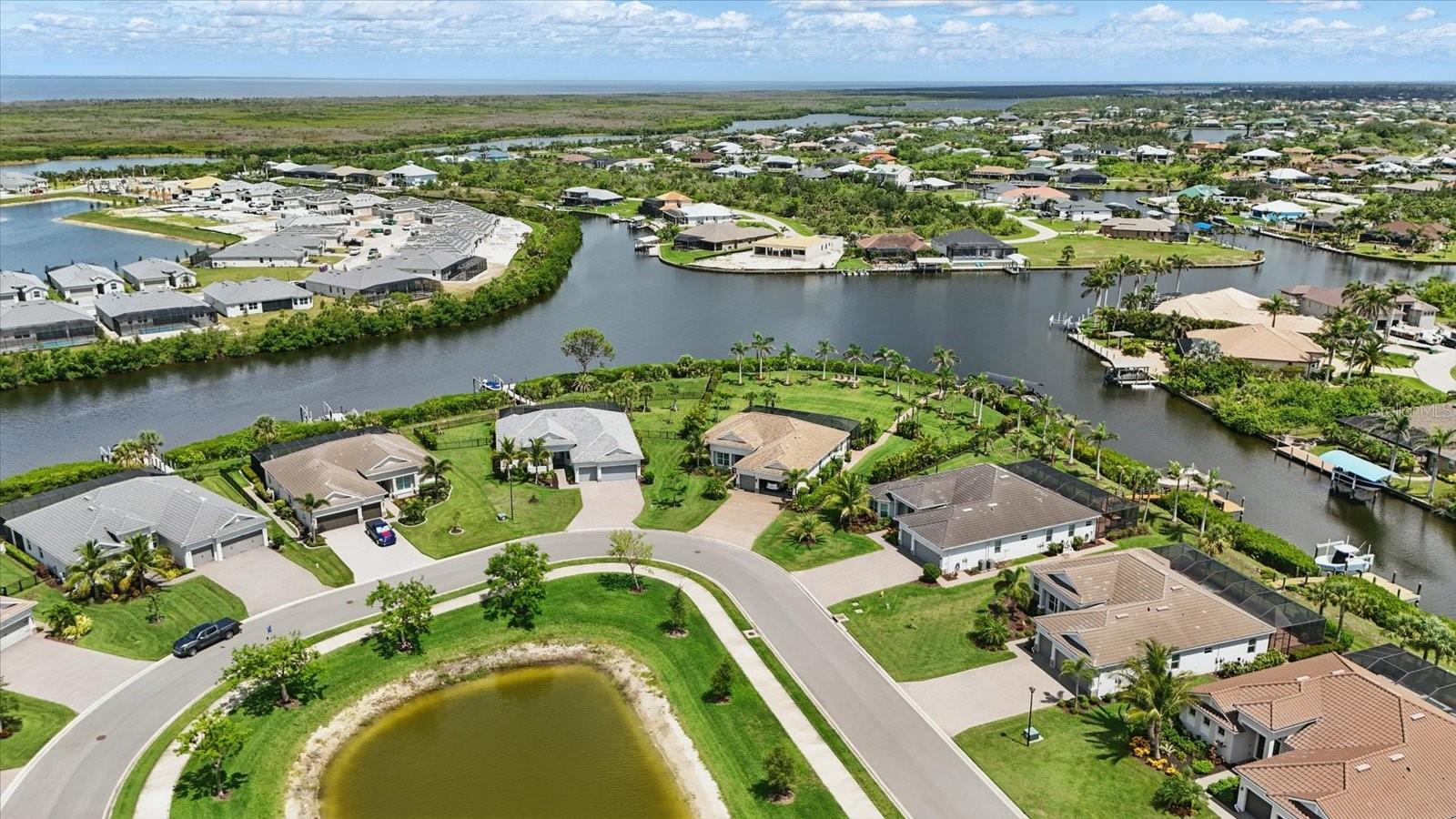 HARBOR WEST - Residential