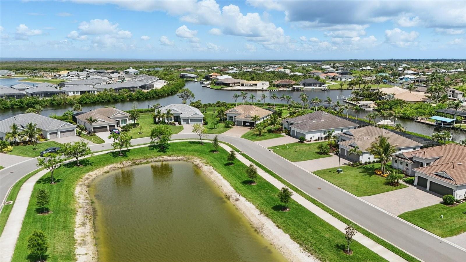 HARBOR WEST - Residential