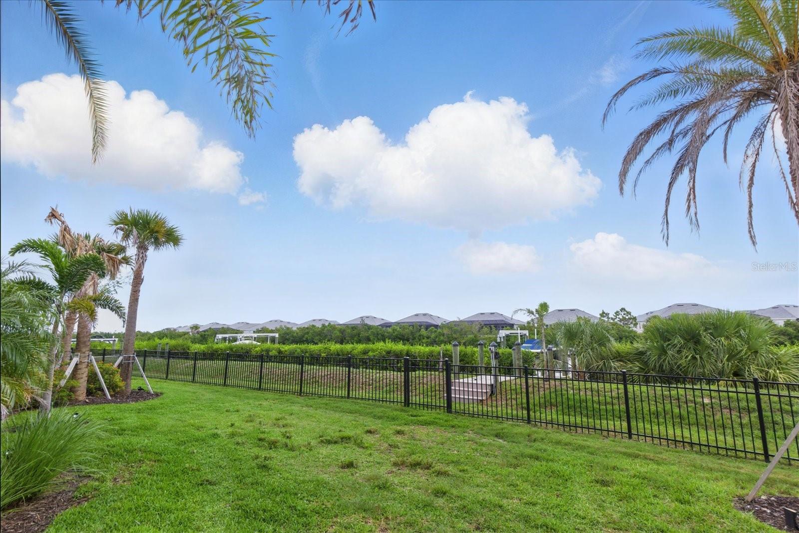 HARBOR WEST - Residential