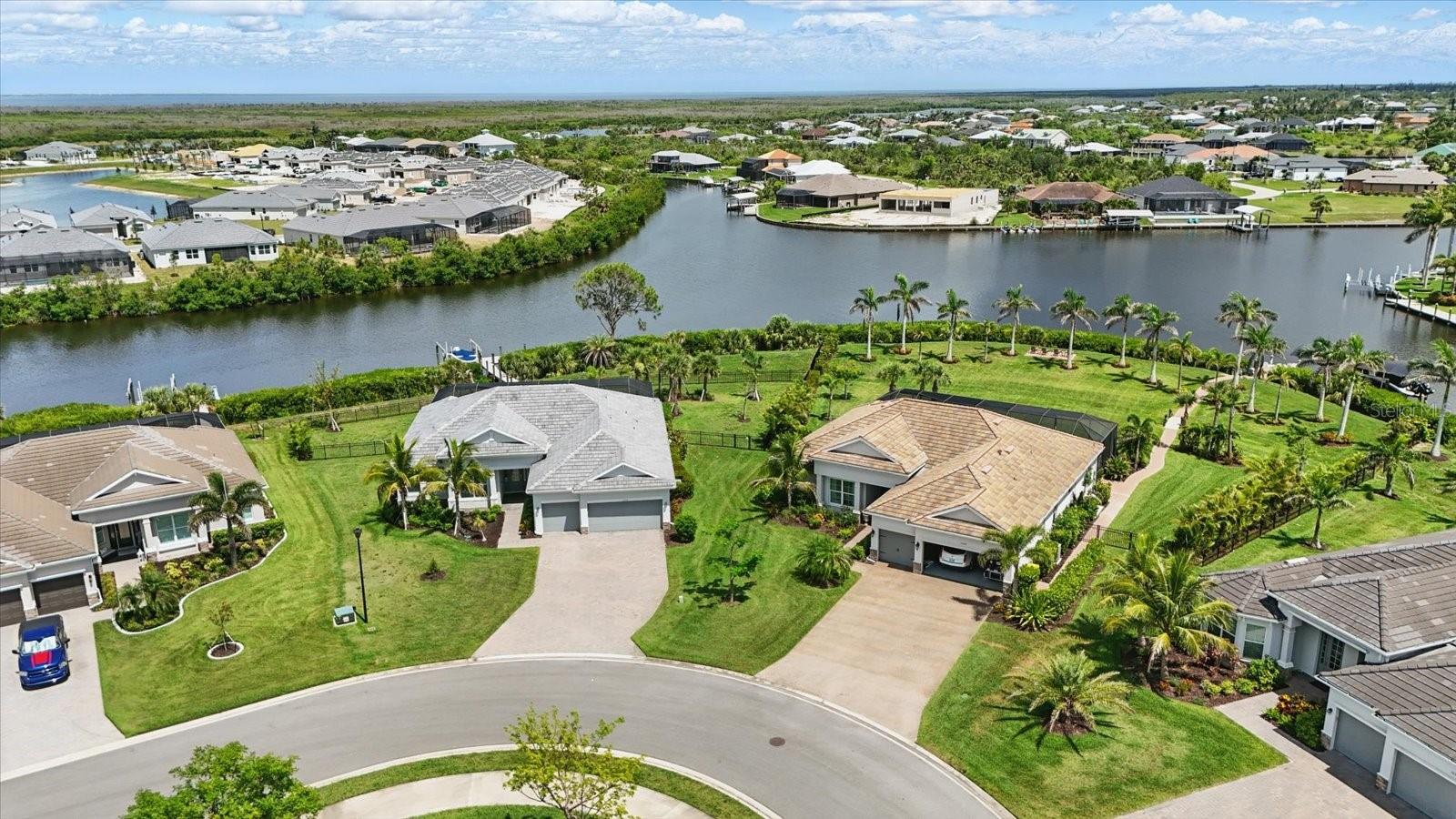 HARBOR WEST - Residential