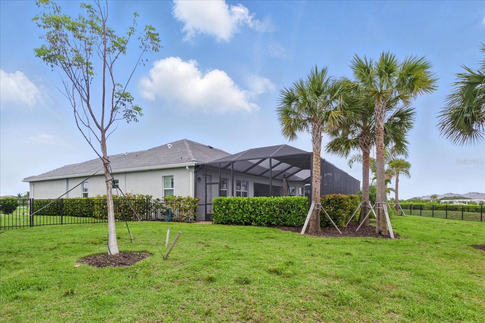 HARBOR WEST - Residential
