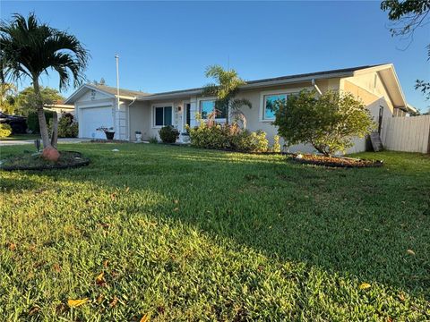 Photo of 2802 22nd Avenue W, Bradenton, FL 34205 (MLS # A4694278)