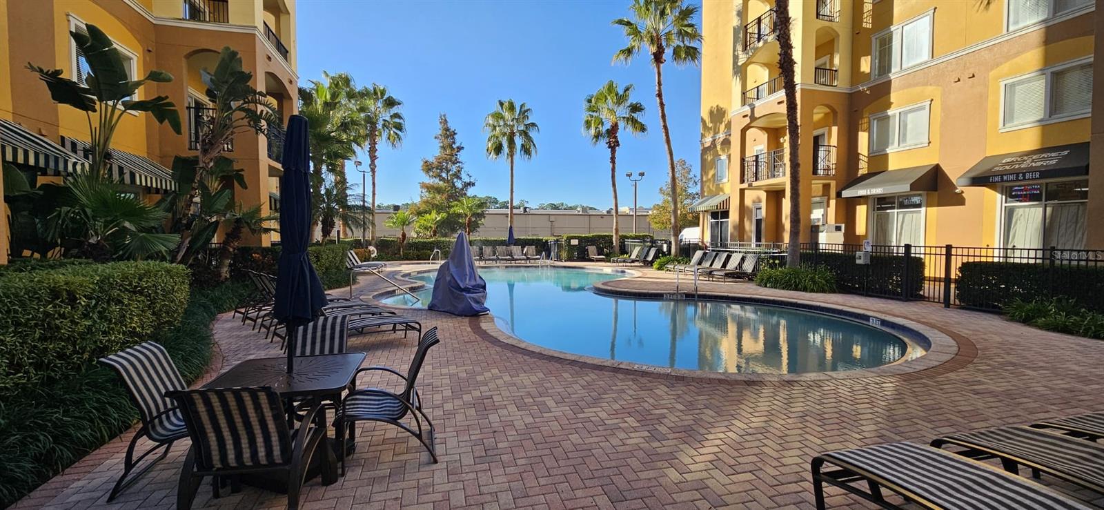 LAKE BUENA VISTA RESIDENCE VILLAGE I - Residential