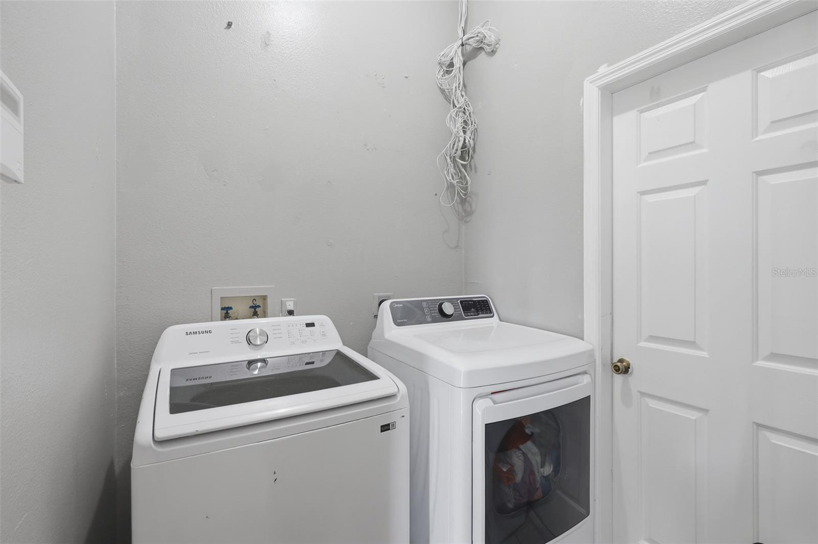 DELTONA LAKES UN 31 - Residential