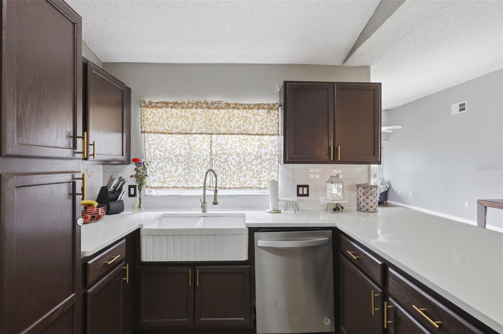 DELTONA LAKES UN 31 - Residential