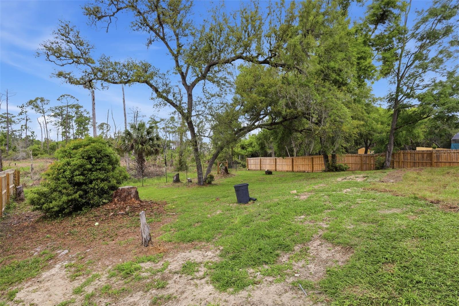 DELTONA LAKES UN 31 - Residential