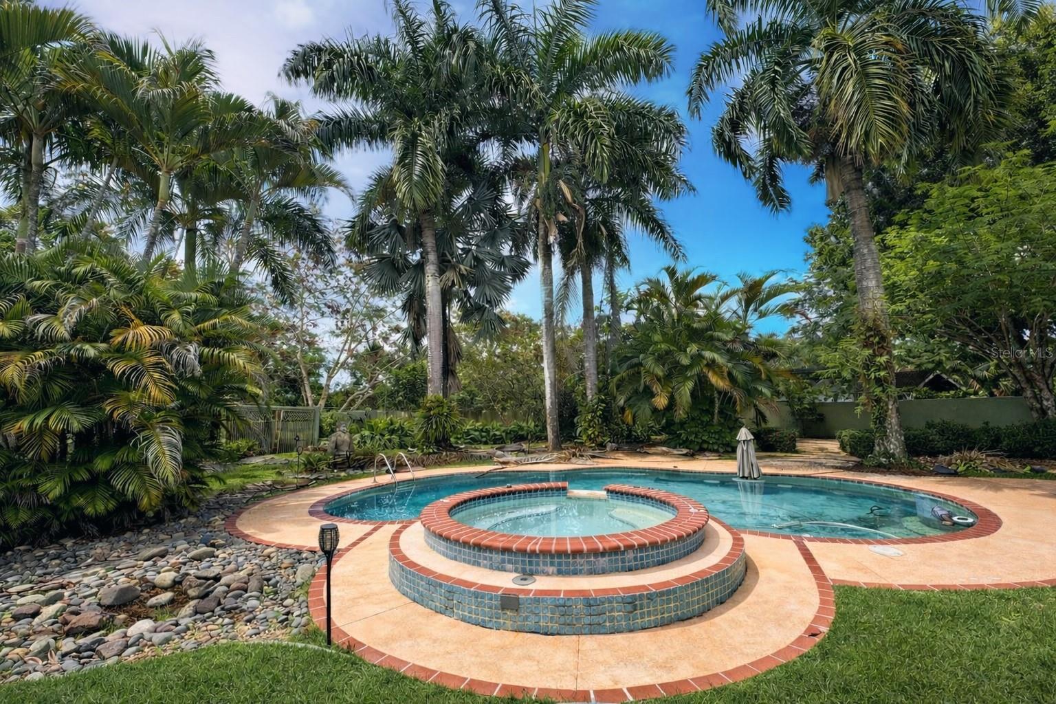 HACIENDAS EL MOLINO - Residential