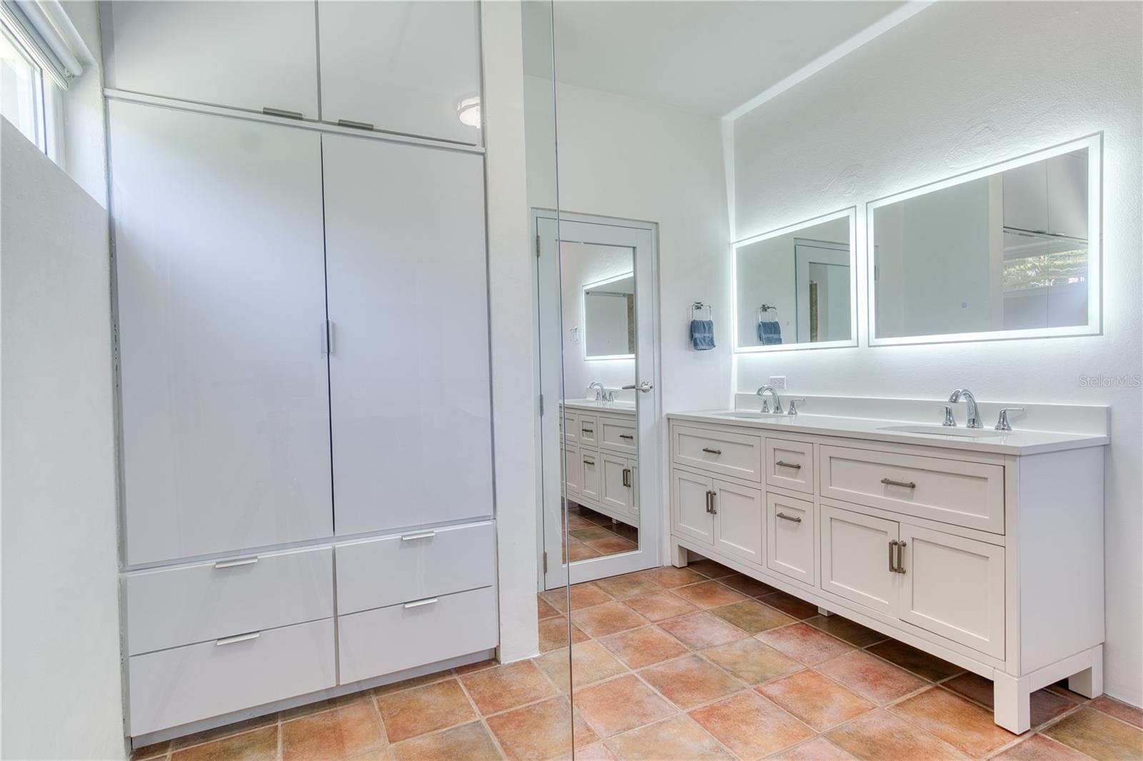 HACIENDAS EL MOLINO - Residential