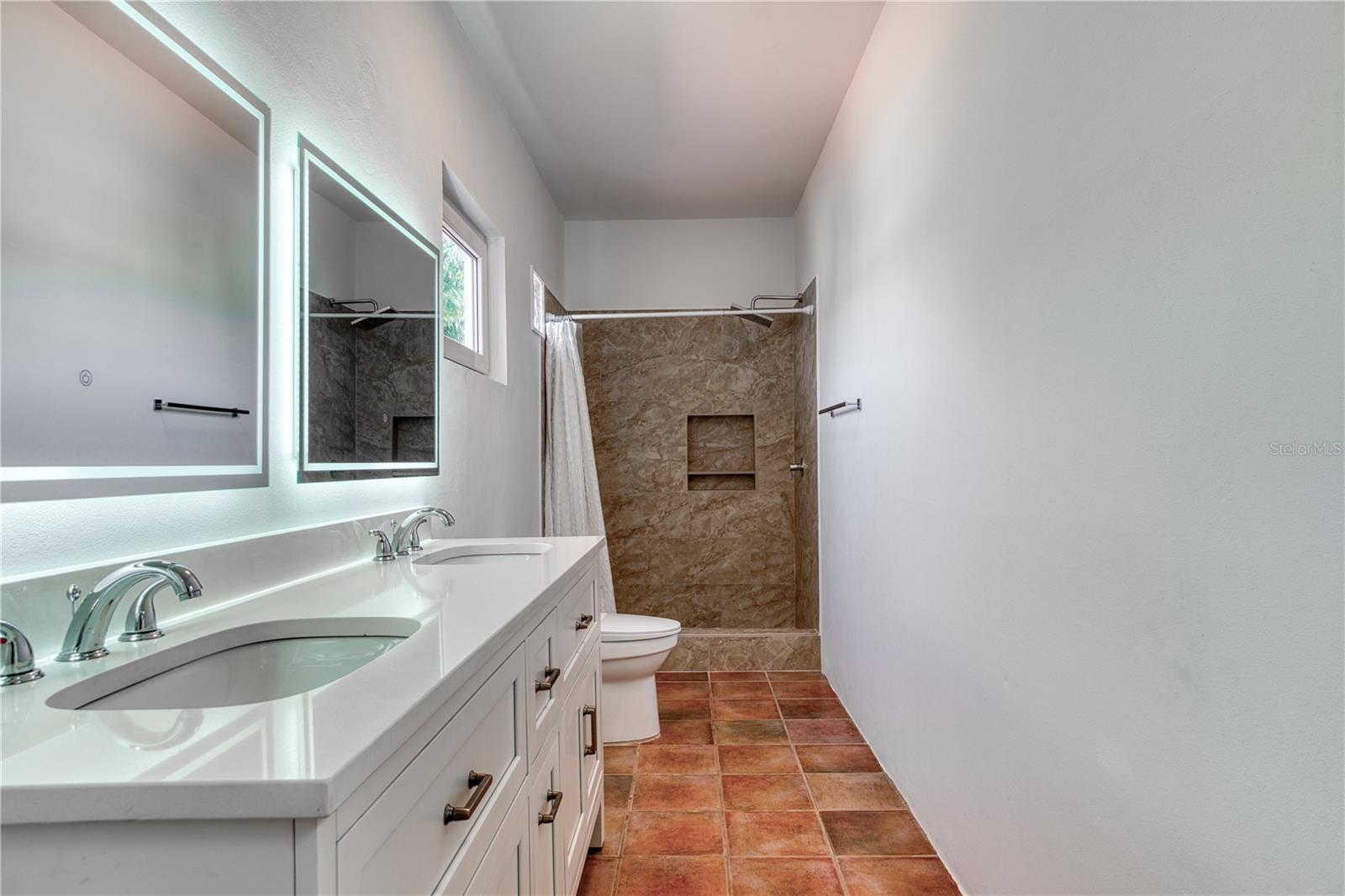 HACIENDAS EL MOLINO - Residential