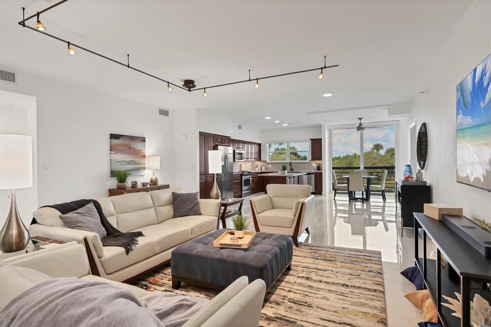 BAYVIEW HOMES I - Residential