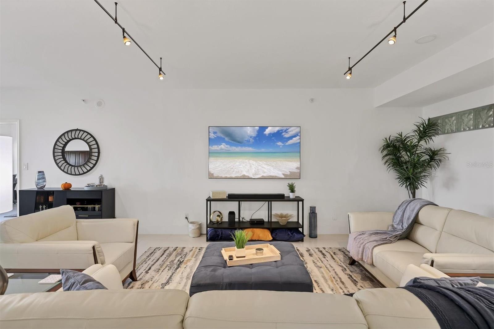 BAYVIEW HOMES I - Residential