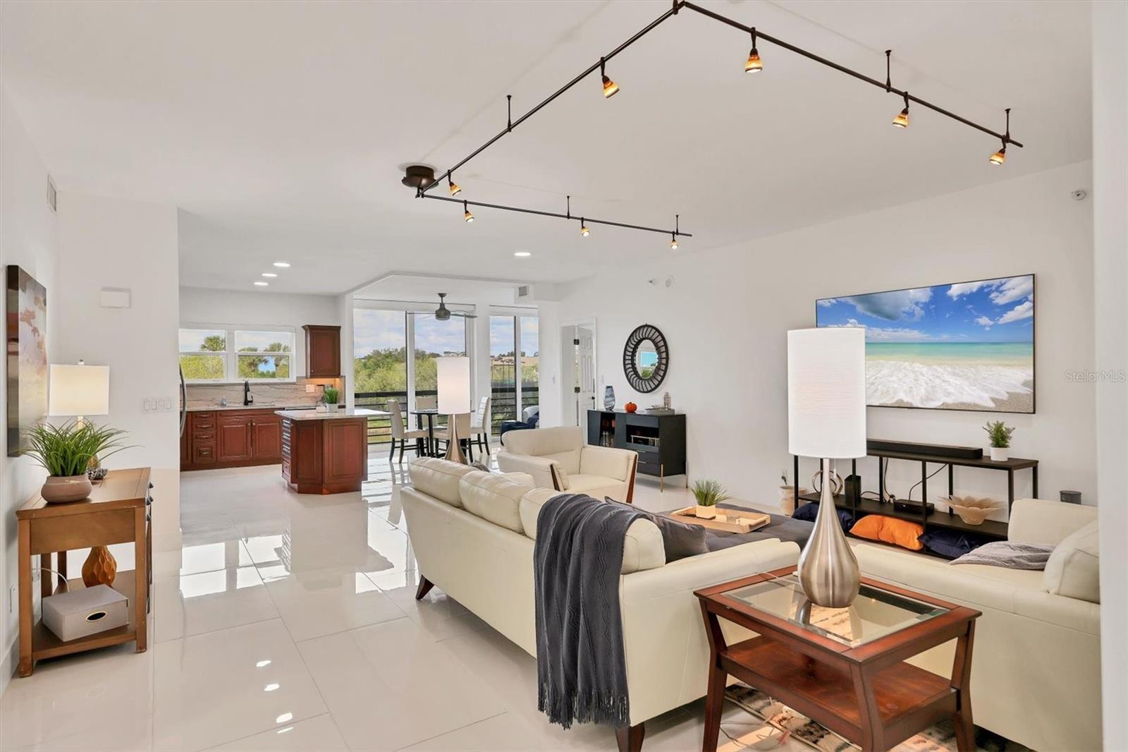BAYVIEW HOMES I - Residential