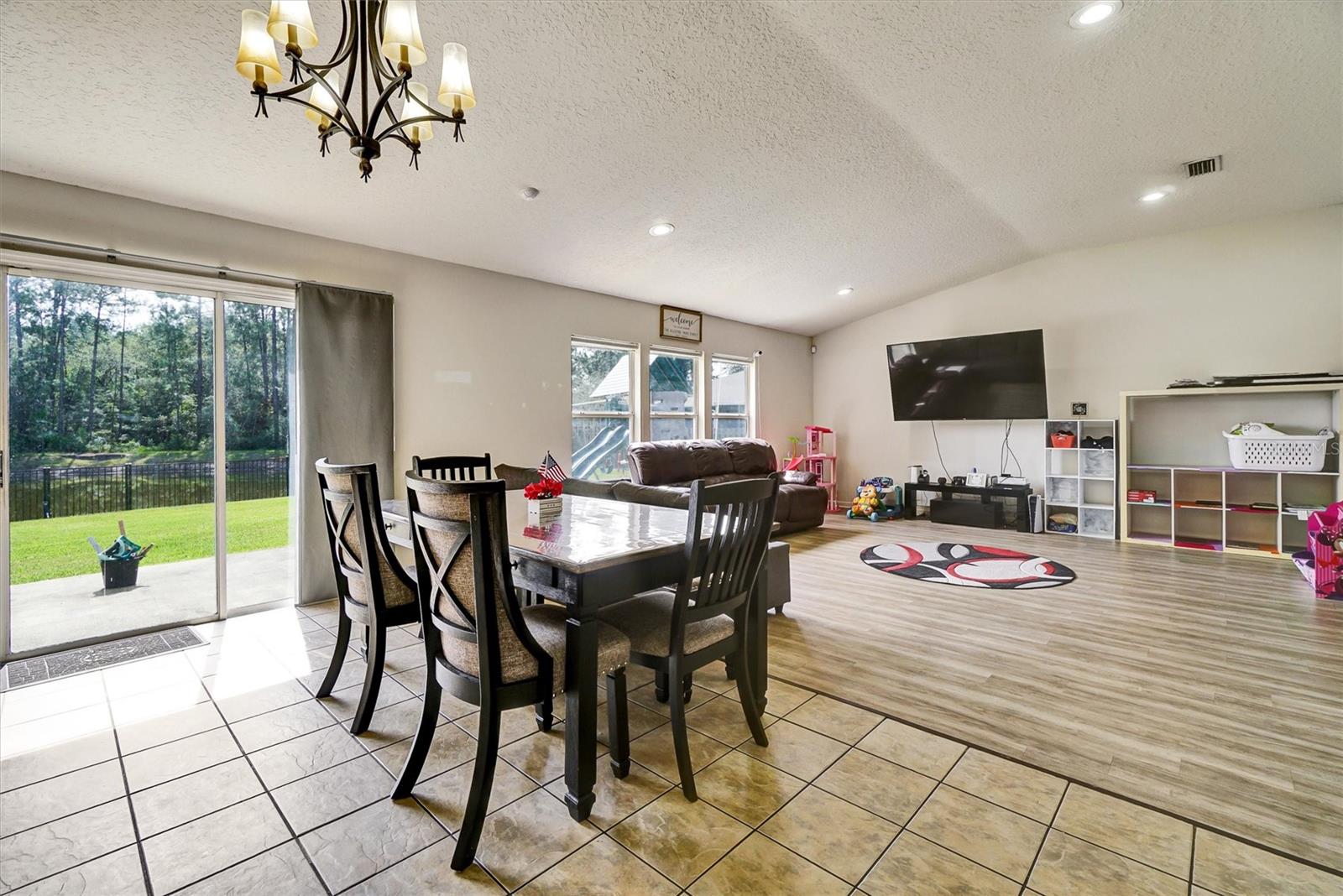 ADAMS LAKE - Residential