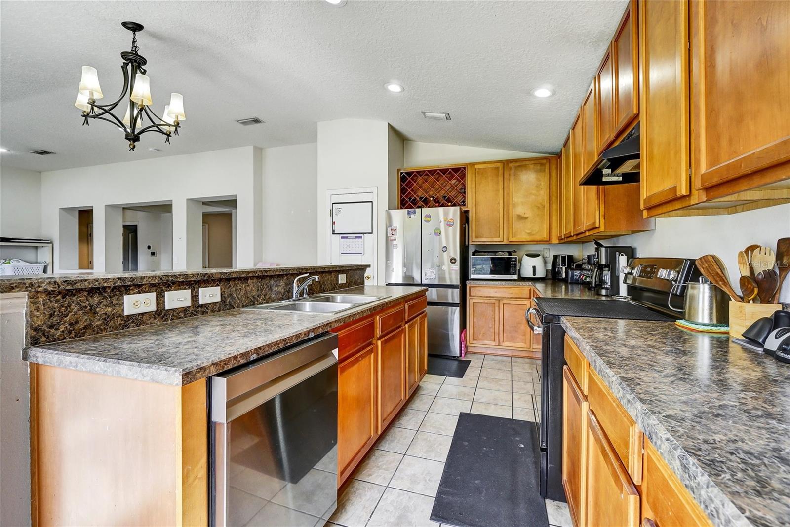 ADAMS LAKE - Residential