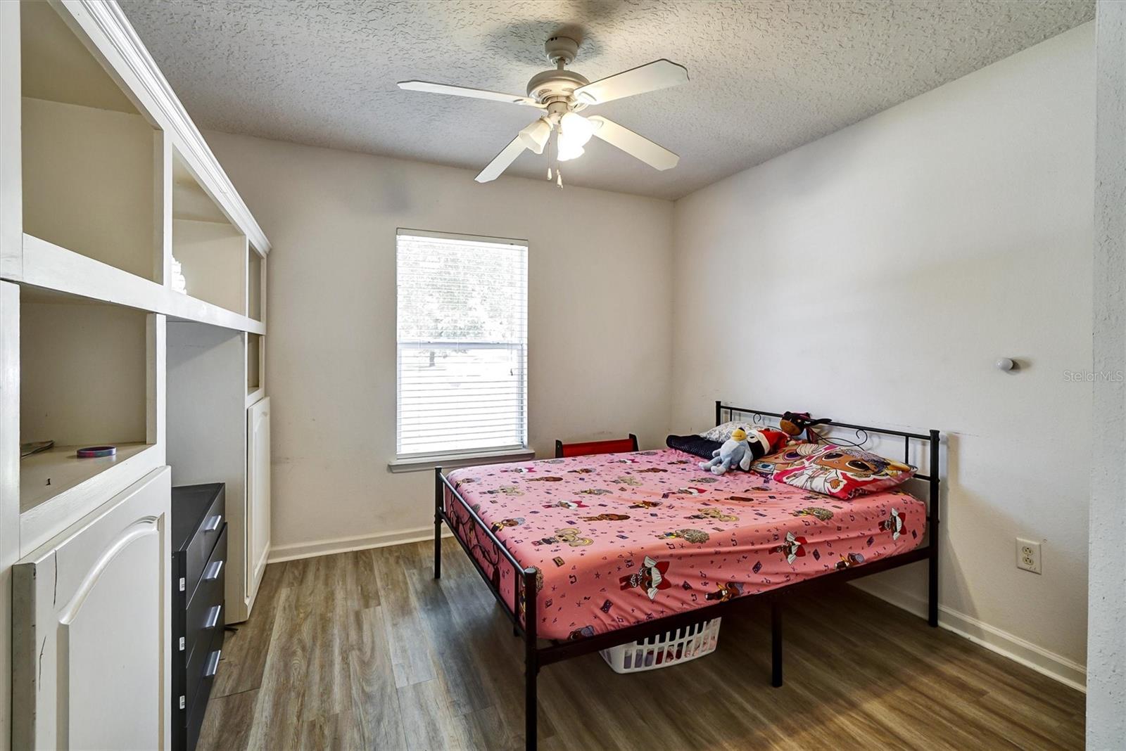 ADAMS LAKE - Residential