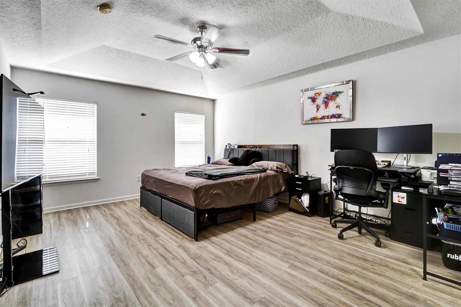 ADAMS LAKE - Residential