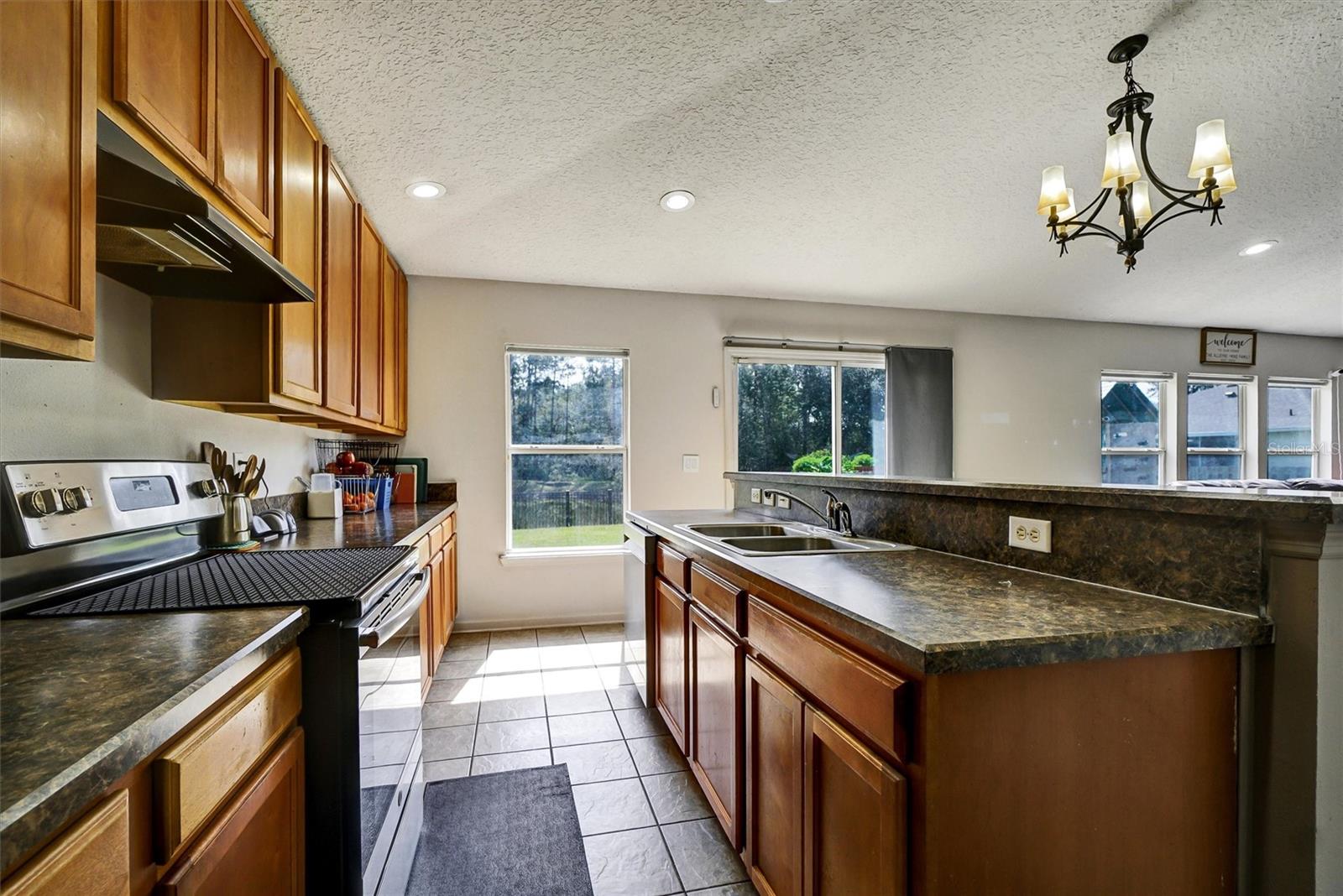 ADAMS LAKE - Residential