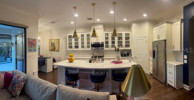 ESPLANADE PH I - Residential Lease