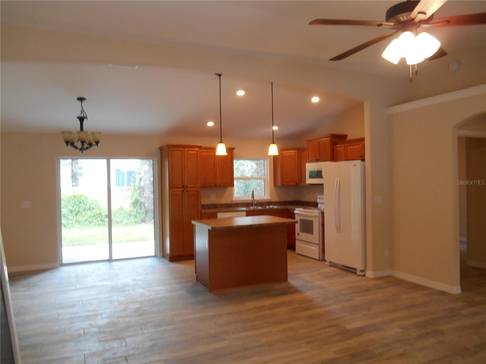 1261 3RD STREET