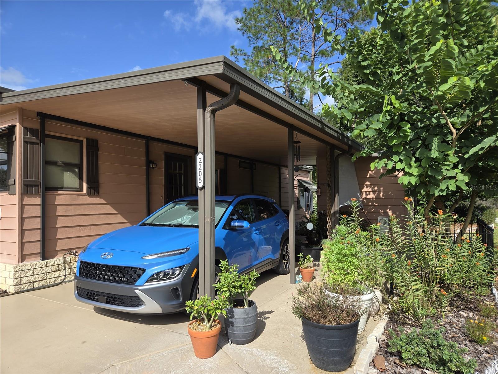 BANBURY VILLAGE CONDO - Residential