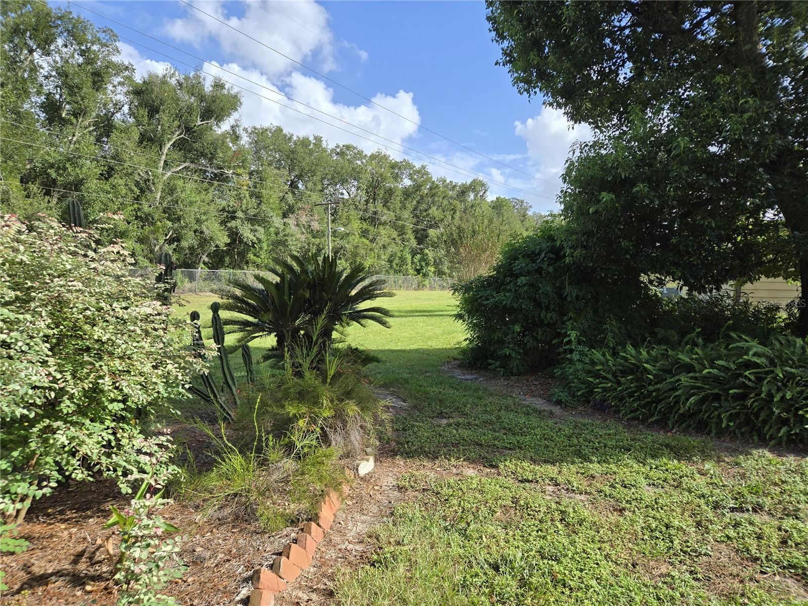 BANBURY VILLAGE CONDO - Residential