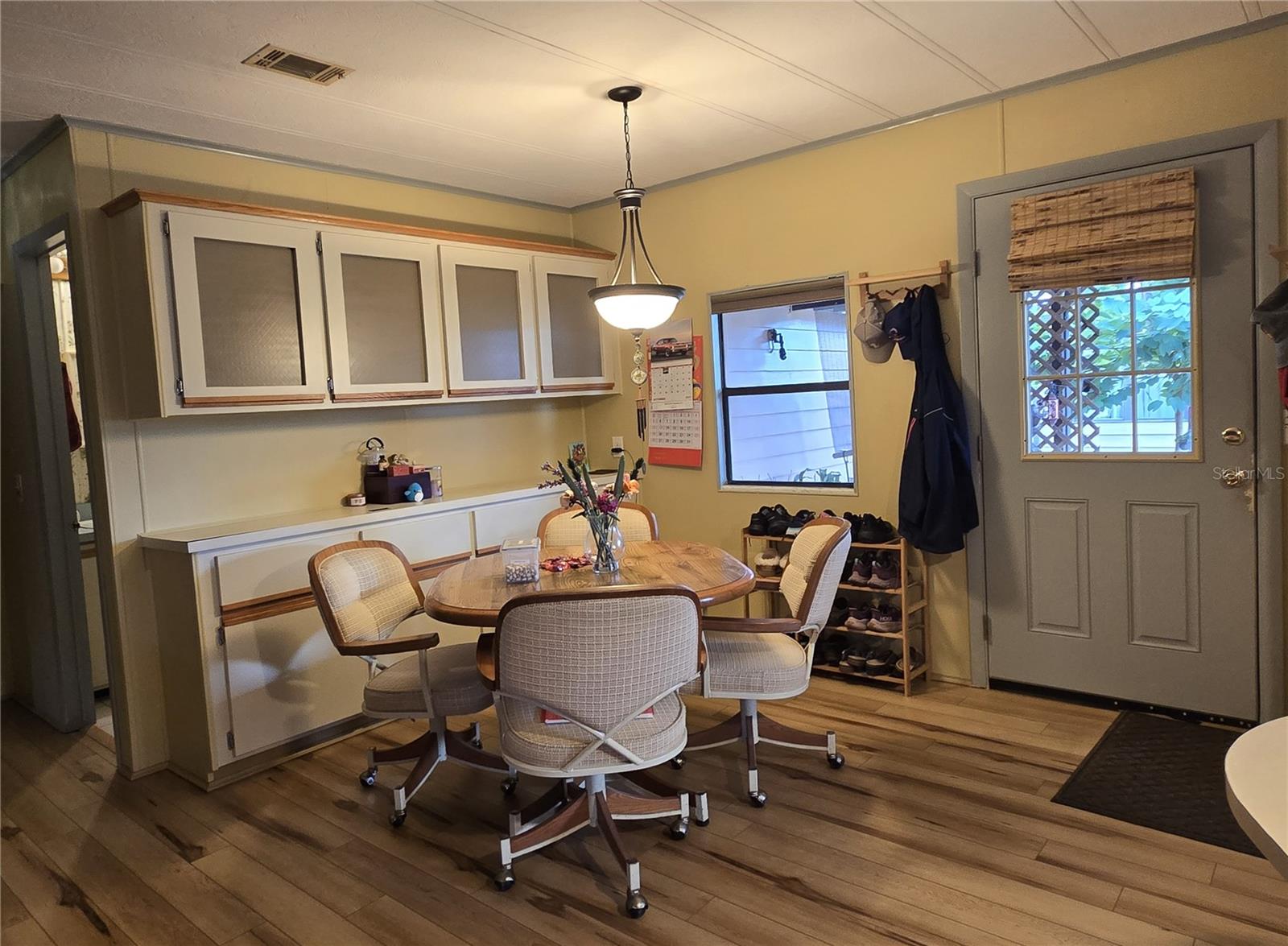 BANBURY VILLAGE CONDO - Residential