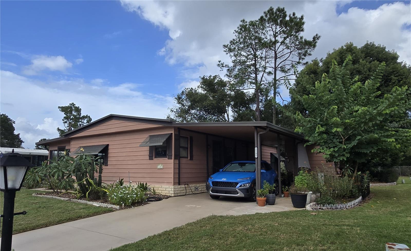 BANBURY VILLAGE CONDO - Residential