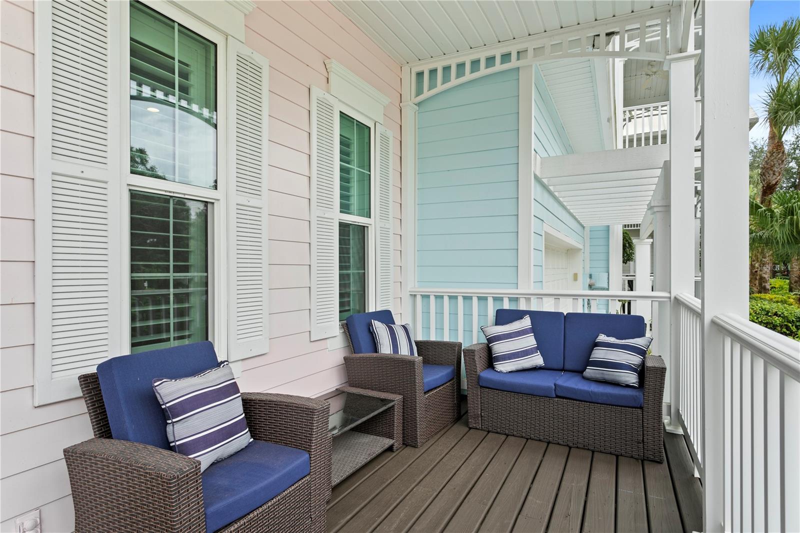 928 HEMINGWAY CIRCLE