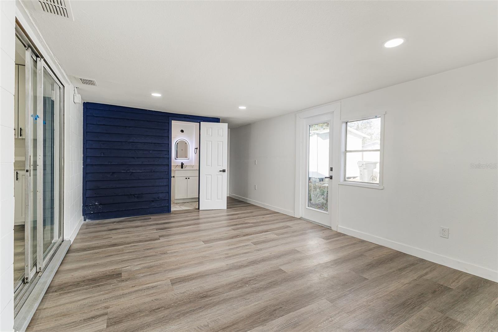 GROVE ESTATES SECOND ADD - Residential