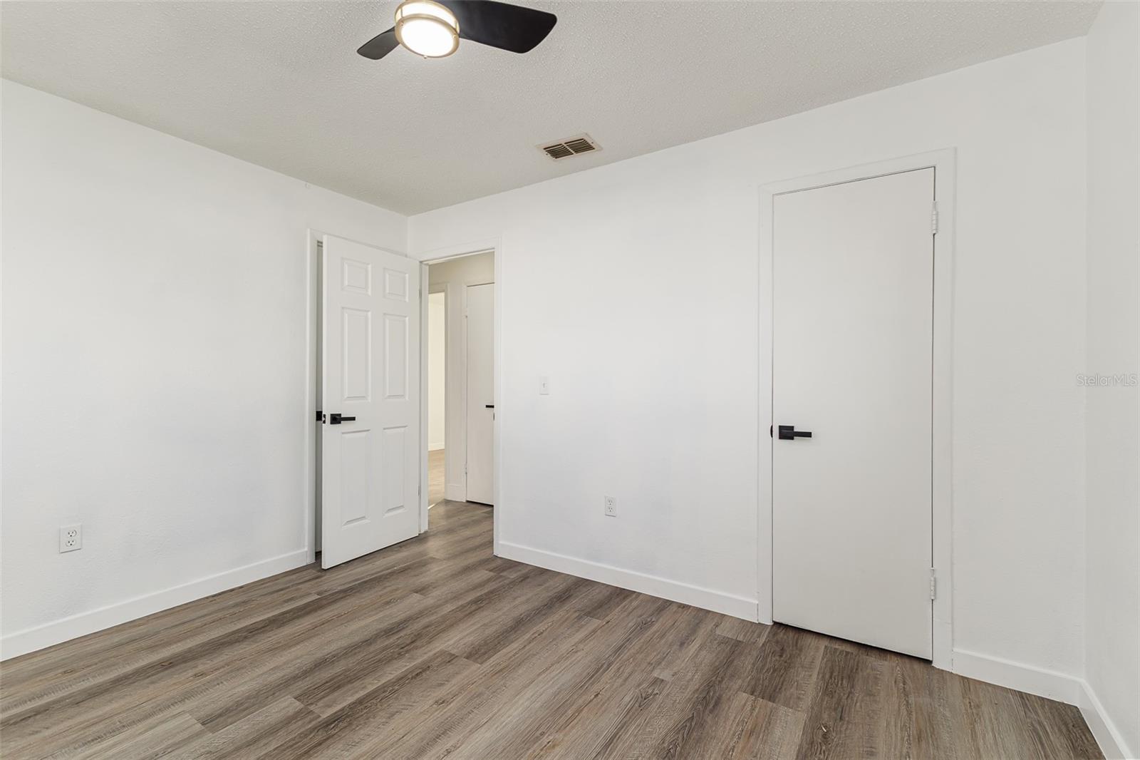 GROVE ESTATES SECOND ADD - Residential