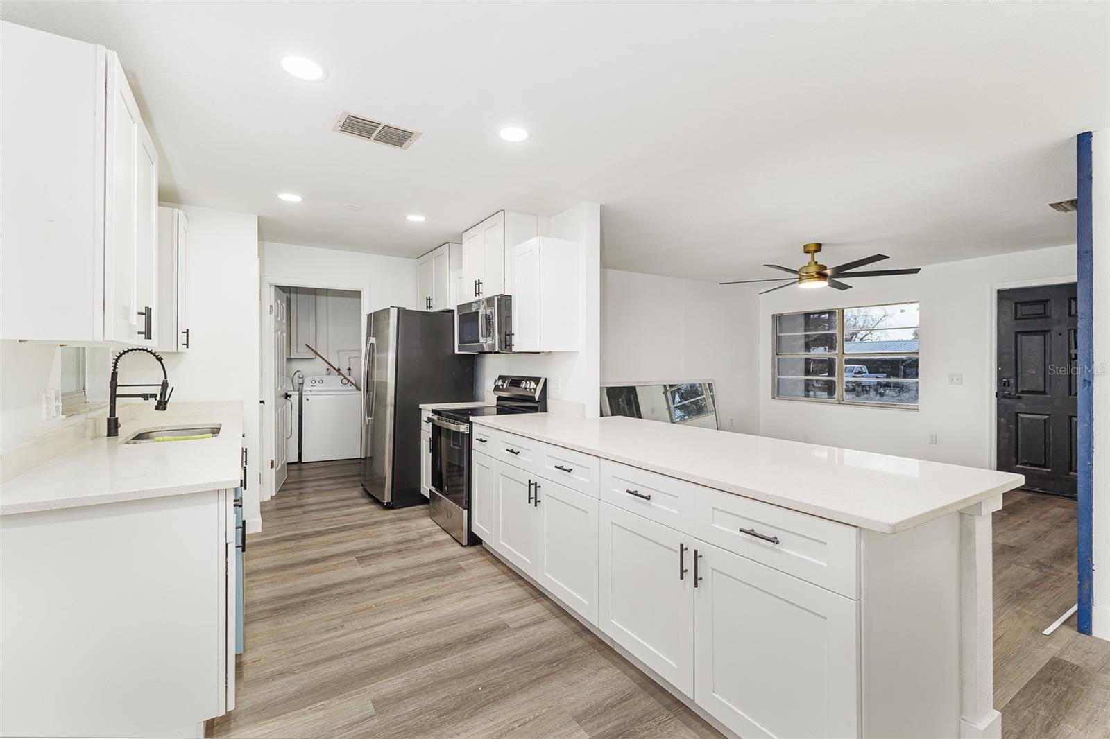 GROVE ESTATES SECOND ADD - Residential