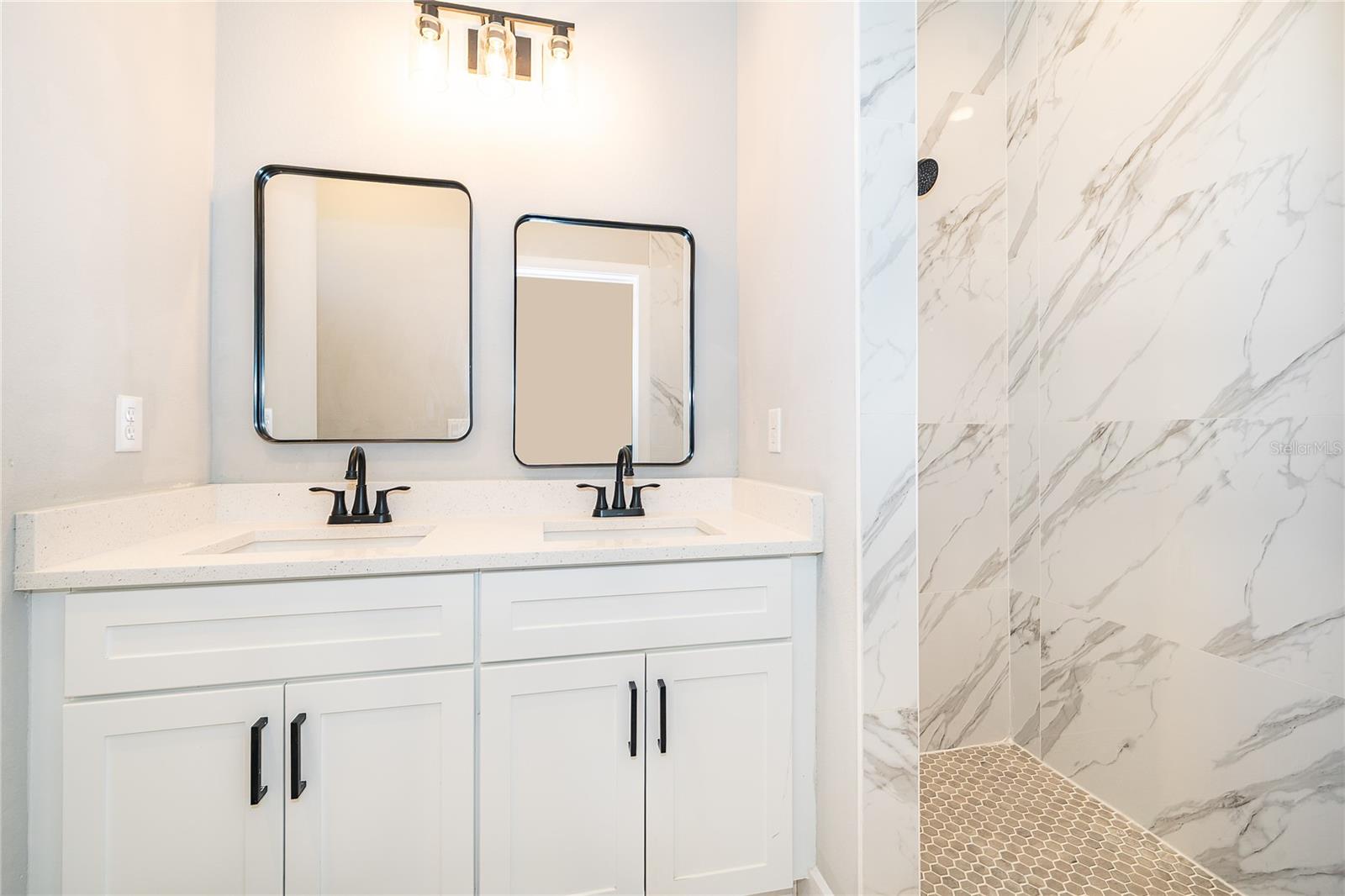 RIO VISTA - Residential