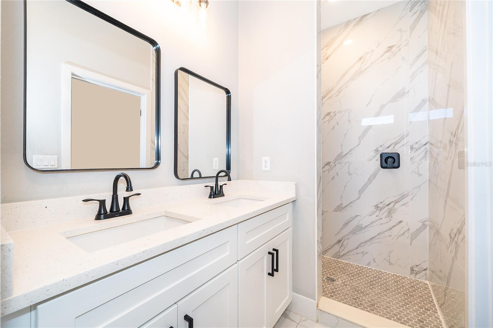 RIO VISTA - Residential